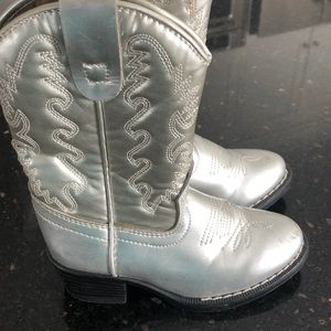 Nordstrom Shoes - Nordstrom cowboy boots children’s size 9 Nordstrom Shoes - Nordstrom cowboy boots children’s size 9